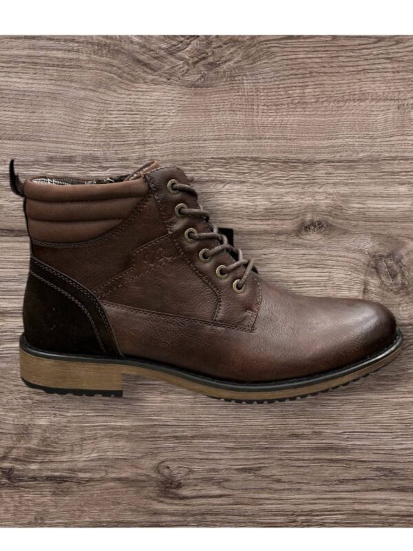 bota de hombre marron con cremallera