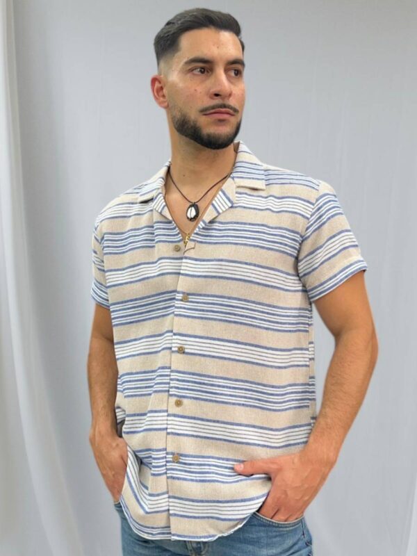 hawaiana souls and bones blanca azul y beige rayas hrizontales